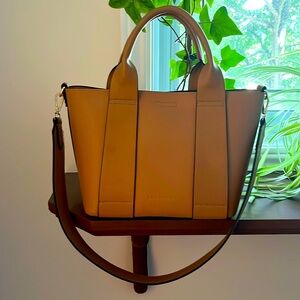 The Louenhide Windsor Bag